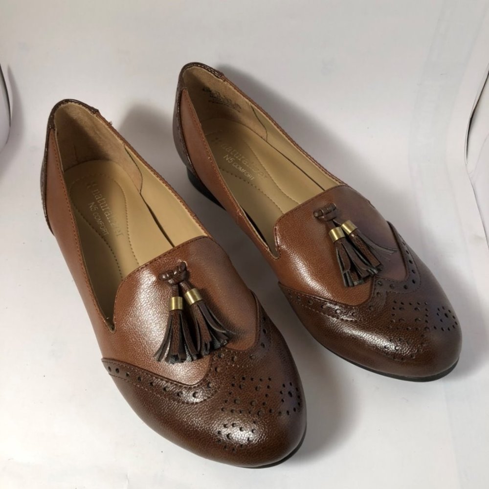 Two tone brown leather loafers